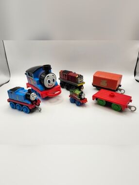 Thomas & Friends Blue, Red, Green Little Engine Playset